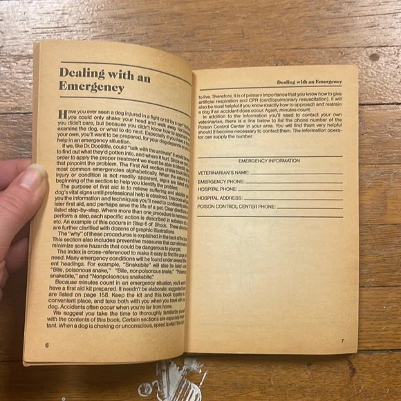 1988 Emergency First Aid for Dogs - Picture 6 of 7